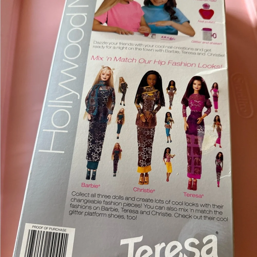 Barbie Hollywood Nails Teresa Doll in Pink and Purple - Picture 3 of 3